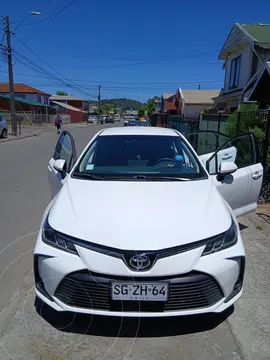 Toyota Corolla 1.6 XLi usado (2023) color Blanco precio $15.500.000