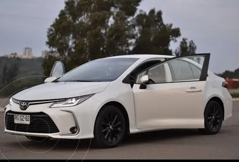 Toyota Corolla 2.0L XEI usado (2021) color Blanco precio $13.200.000