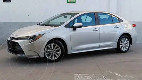 Toyota Corolla LE Aut usado (2024) color Plata precio $419,000