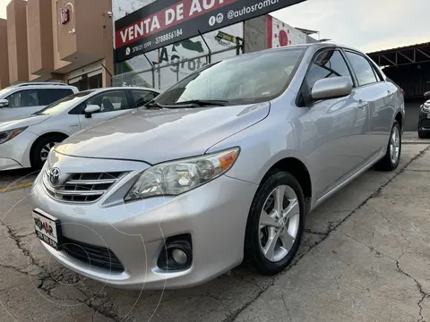 Toyota Corolla XLE 1.8L Aut usado (2013) color Plata precio $189,999