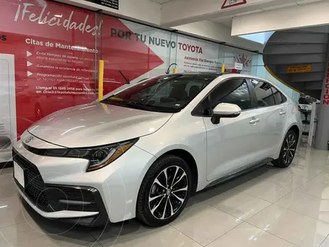 foto Toyota Corolla SE Aut usado (2021) color Plata precio $415,100