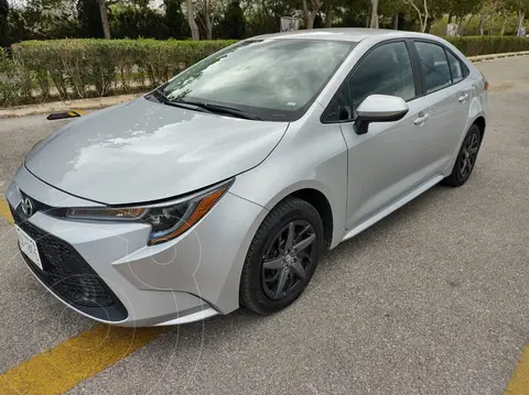 Toyota Corolla Base Aut usado (2020) color Plata precio $300,000