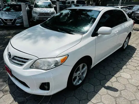 Toyota Corolla XLE 1.8L Aut usado (2013) color Blanco precio $177,000