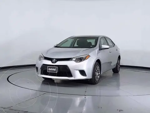 Toyota Corolla Base Aut usado (2016) color Plata precio $239,999