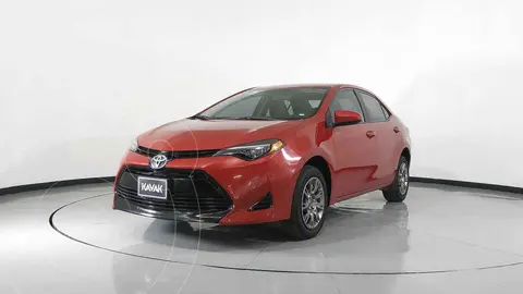 Toyota Corolla Base Aut usado (2019) color Rojo precio $327,999