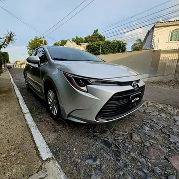 Toyota Corolla LE Aut usado (2023) color Gris precio $369,000