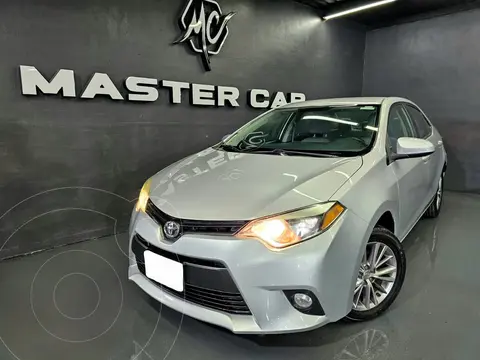 Toyota Corolla LE Aut usado (2015) color plateado precio $194,000