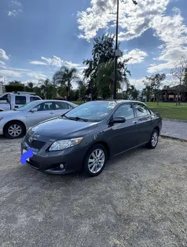 Toyota Corolla XLE 1.8L Aut usado (2010) color Gris precio $139,000