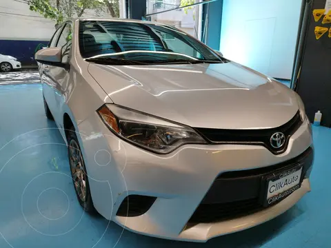 Toyota Corolla Base Aut usado (2016) color plateado precio $196,000