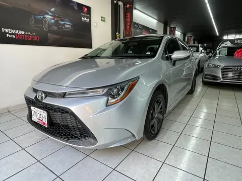 Toyota Corolla Base Aut usado (2020) color Gris Metalico precio $279,000