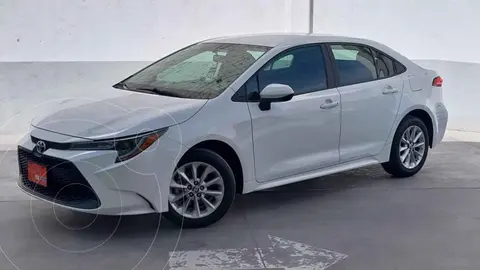 Toyota Corolla LE 1.8L Aut usado (2020) color Blanco precio $369,000