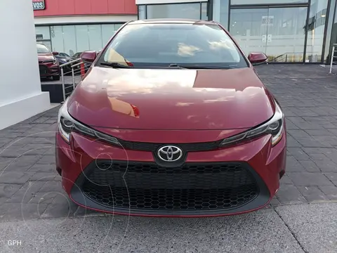 Toyota Corolla XLE Aut usado (2022) color Rojo precio $398,000