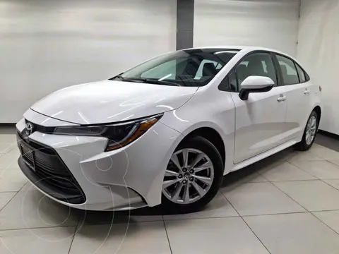 Toyota Corolla Base Aut usado (2026) color Blanco financiado en mensualidades(enganche $95,868 mensualidades desde $9,457)