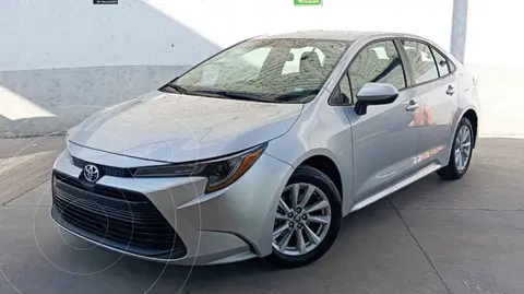 Toyota Corolla LE Aut usado (2024) color Plata financiado en mensualidades(enganche $90,200 mensualidades desde $8,898)