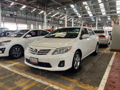 Toyota Corolla XLE 1.8L Aut usado (2013) color Blanco precio $171,800