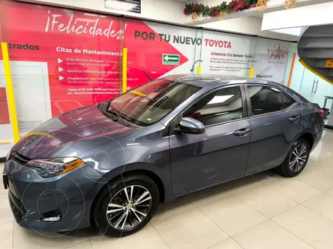 Toyota Corolla LE 1.8L Aut usado (2017) color Gris precio $235,000