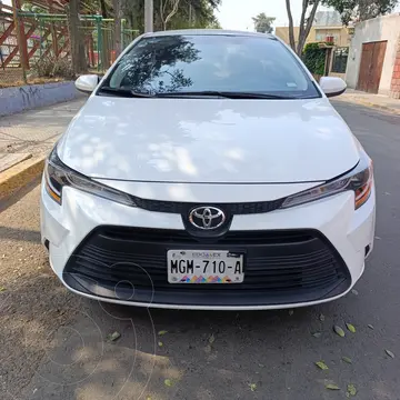 Toyota Corolla Base Aut usado (2023) color Blanco precio $305,000
