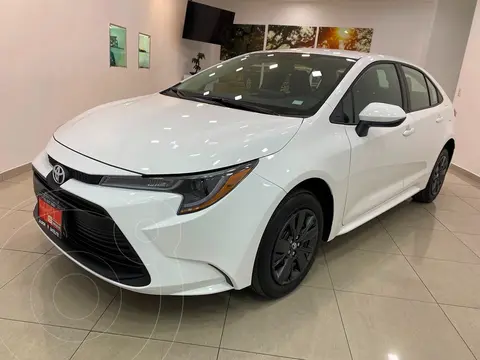 Toyota Corolla Base Aut usado (2024) color Blanco precio $419,900