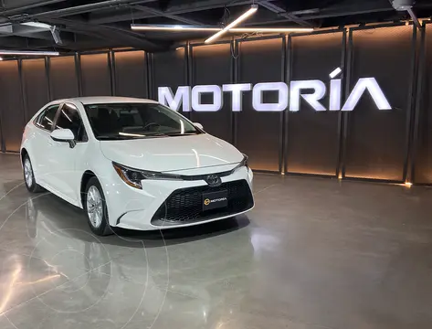Toyota Corolla LE Aut usado (2020) color Blanco precio $325,000