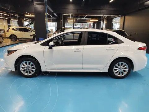 Toyota Corolla LE Aut usado (2022) color Blanco precio $385,000