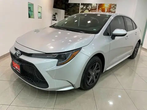 Toyota Corolla Base Aut usado (2020) color Plata precio $329,000