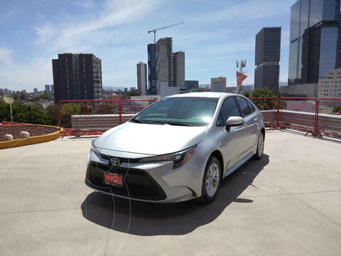 Toyota Corolla LE Aut usado (2021) color Plata precio $379,000