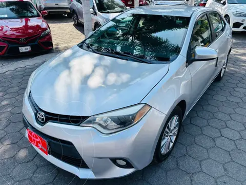 Toyota Corolla LE 1.8L Aut usado (2014) color Plata precio $177,000