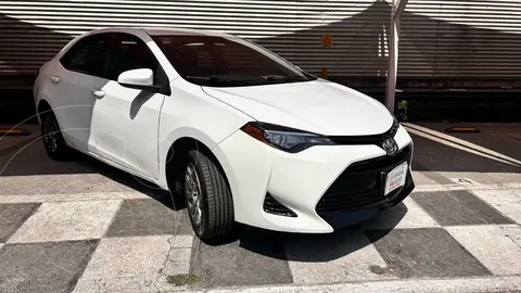 Toyota Corolla Base Aut usado (2017) color Blanco precio $225,000