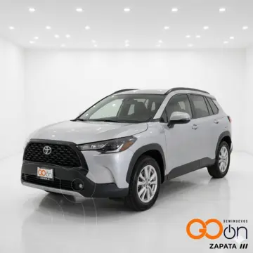 Toyota Corolla CROSS LE usado (2024) color TOY PLATA precio $459,000