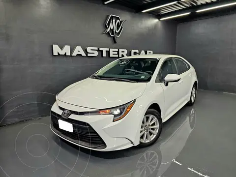 Toyota Corolla LE Aut usado (2023) color Blanco precio $374,000