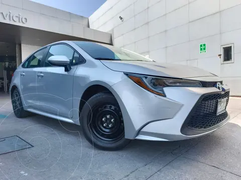 Toyota Corolla Base Aut usado (2021) color plateado precio $310,000