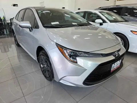 Toyota Corolla Base Aut usado (2024) color Plata financiado en mensualidades(enganche $96,750 mensualidades desde $8,169)