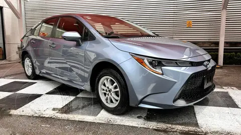 Toyota Corolla LE Aut usado (2022) color Celeste precio $390,000