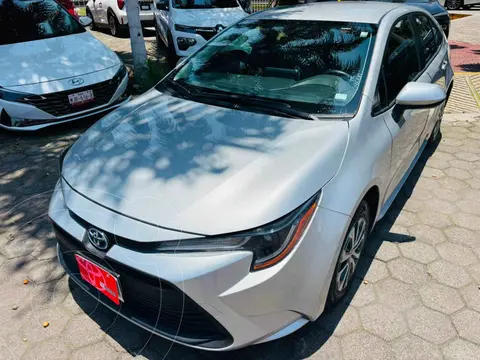 Toyota Corolla LE Aut usado (2024) color Plata financiado en mensualidades(enganche $117,981 mensualidades desde $10,479)