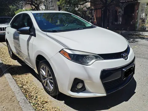 Toyota Corolla S Aut usado (2015) color Blanco precio $210,000