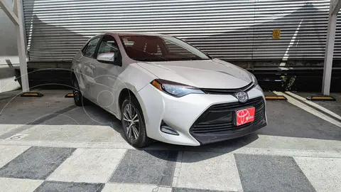 Toyota Corolla LE Aut usado (2019) color plateado precio $275,000