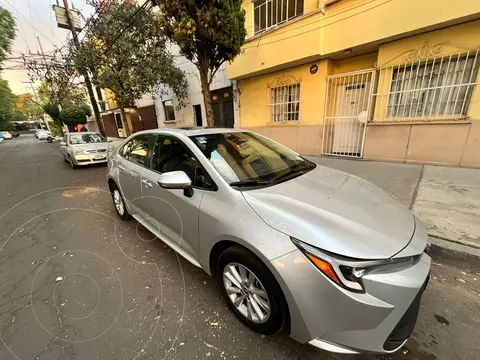 Toyota Corolla XLE 1.8L Aut QE usado (2024) color Plata Metalico precio $480,000