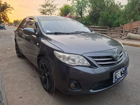 Toyota Corolla  1.6 GLI usado (2014) color Negro precio u$s12,000