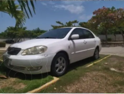 Toyota Corolla 1.8 AT usado (2007) color Blanco precio u$s8.300