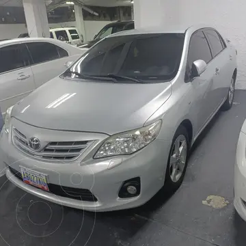 Toyota Corolla GLi usado (2012) color Plata precio u$s18.500