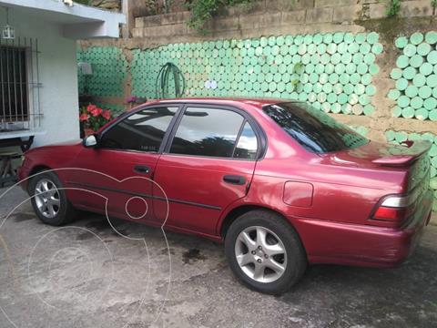 Toyota Corolla Xl L4,1.6i,16v A 1 1 usado (1997) color Rojo precio u$s2.400