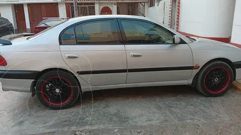 Toyota Corona 2.0 usado (2000) color Plata precio u$s6,000