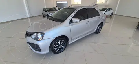 Toyota Etios Hatchback XLS usado (2020) color Plata precio $20.400.000