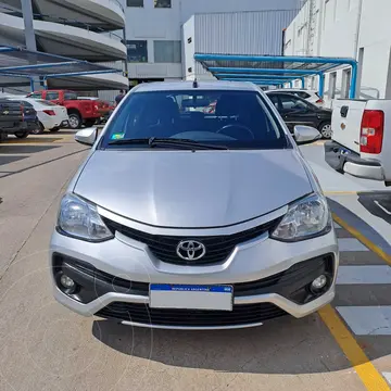 foto Toyota Etios Hatchback XLS financiado en cuotas anticipo $2.242.500 cuotas desde $90.909