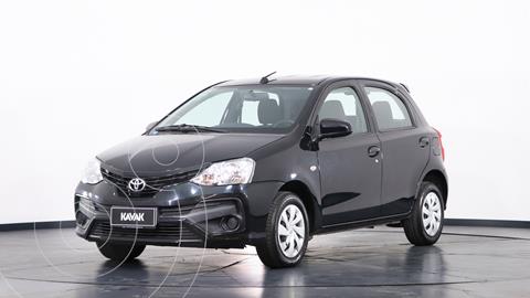 Toyota Etios Hatchback XS usado (2017) color Negro precio $1.510.000