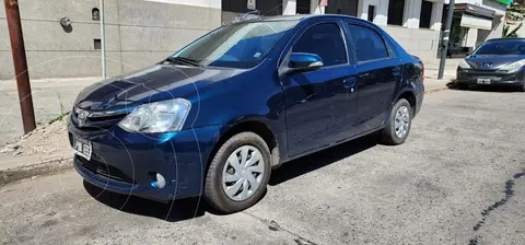 Toyota Etios Hatchback XLS usado (2016) color Azul precio $2.490.000