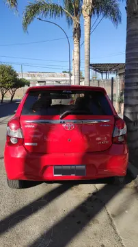 Toyota Etios Hatchback XLS usado (2019) color Rojo precio $14.500.000