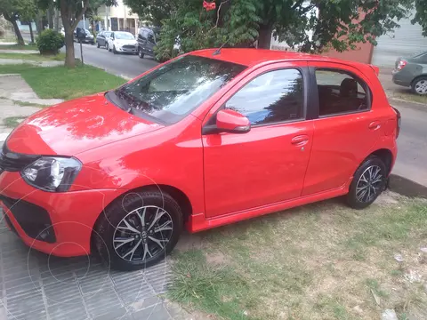 Toyota Etios Hatchback XLS Aut usado (2020) color Rojo precio $19.500.000