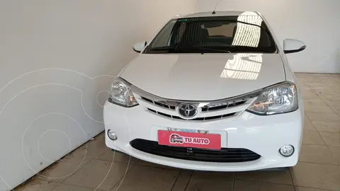 Toyota Etios Hatchback XLS 2015/2016 usado (2015) color Blanco precio $10.850.000