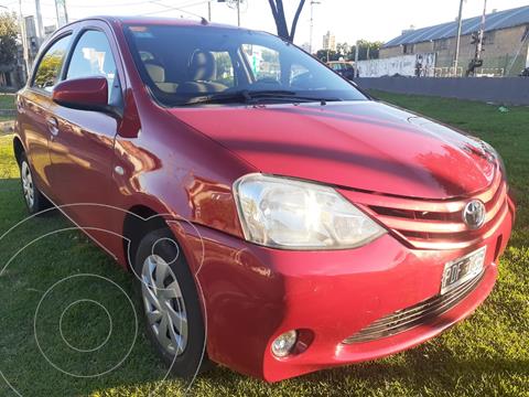 Toyota Etios Hatchback XS usado (2015) color Rojo precio $1.660.000